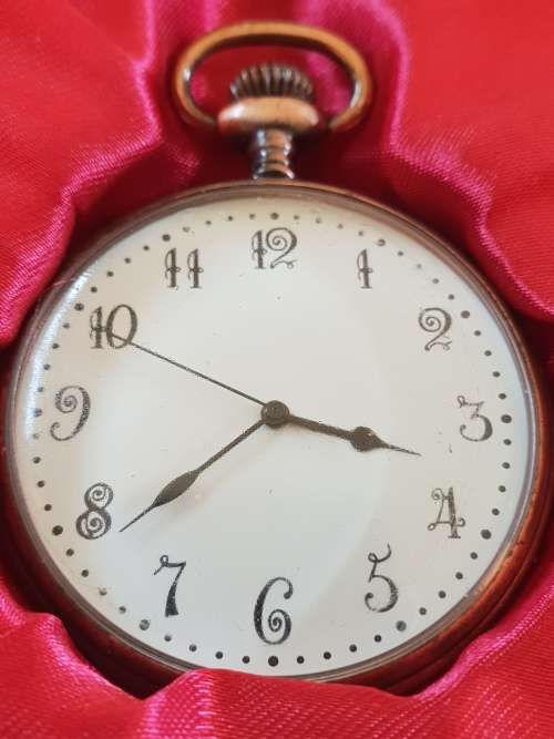 Quartz modern pocket watch