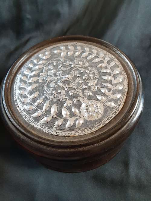 Vintage Round wooden Jewellery Box