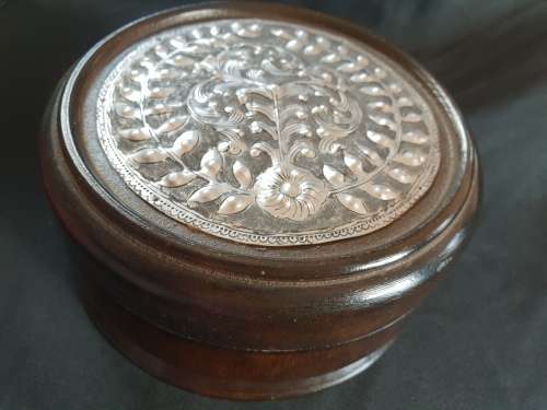 Vintage Round wooden Jewellery Box