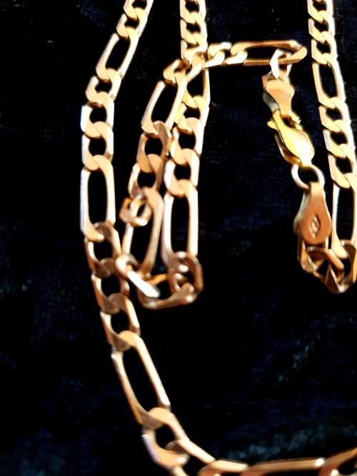 Necklace-9ct Yellow gold Figaro chain