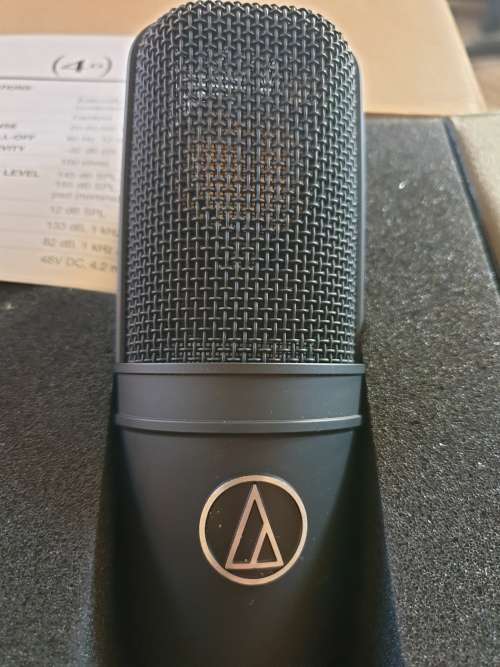 Audio-Technica AT4040 Cardioid Condenser Microphone