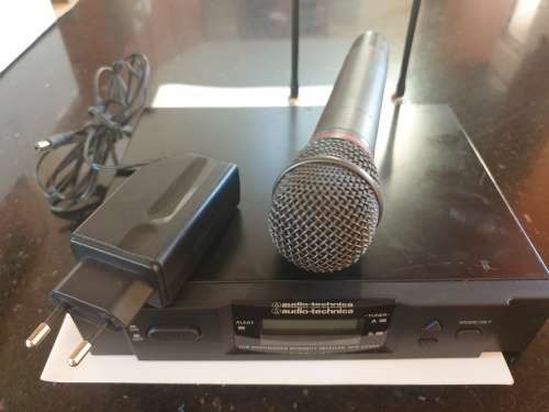 Audio Technica 3000 series cordless handheld microphone and receiver in box