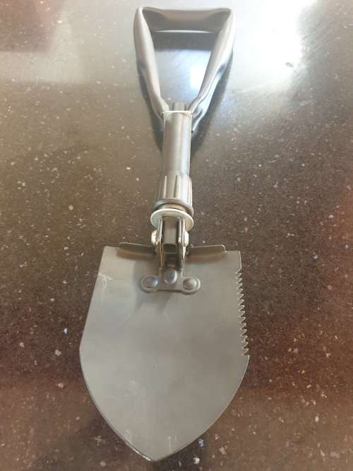 compact Folding camping/survival spade