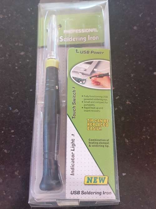 Professional USB soldering iron with replaceable tip