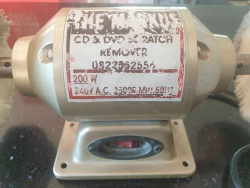 Jewellery /CD buffer /polisher machine with buffing pads attached-reduced