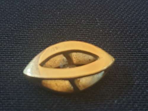 18ct Yellow Gold Pendant with .10 carat Diamond