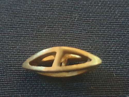 18ct Yellow Gold Pendant with .10 carat Diamond