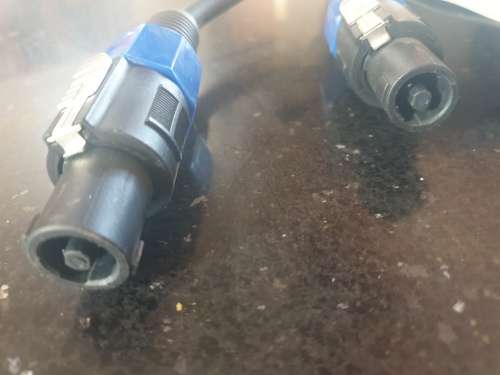 Set of 2 Brand new Tecnix speak-on to speak-on 5 m cables for  disco speakers