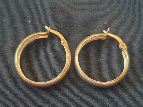 9ct gold hoop earrings