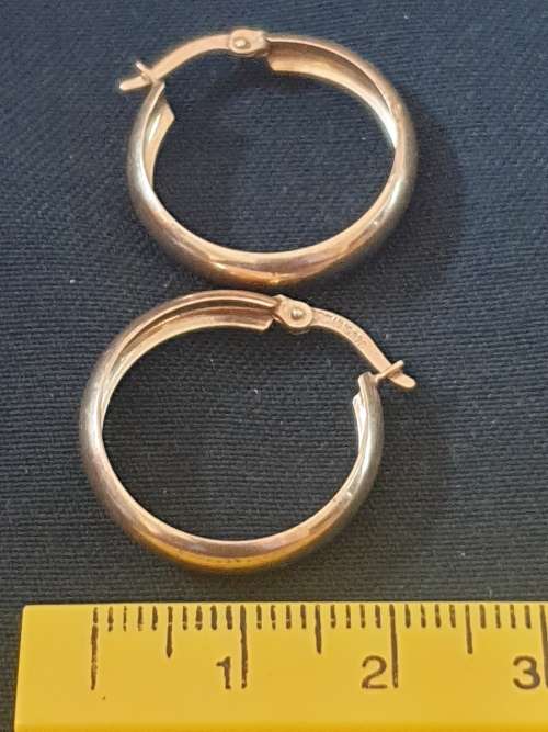 9ct gold hoop earrings