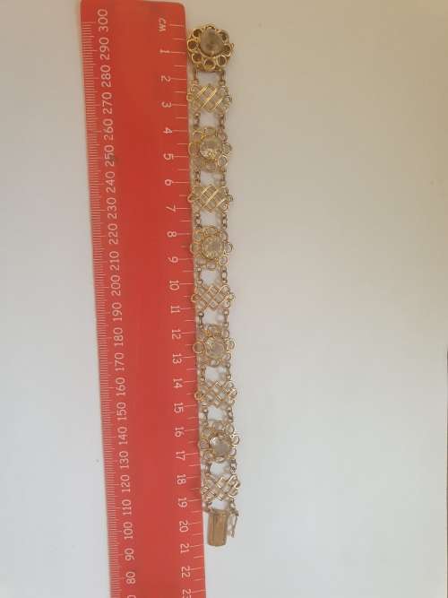 Rare Vintage `Zeeta` solid gold bracelet