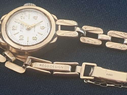 Avia ladies 17 Jewel Inca-block- solid 9ct gold watch casing and strap