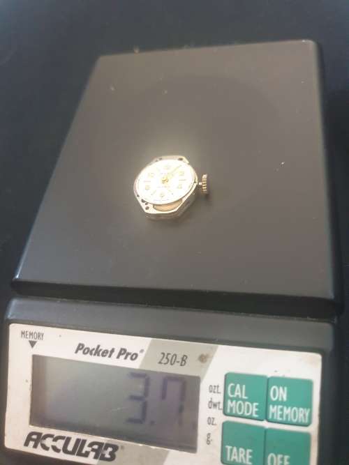 Avia ladies 17 Jewel Inca-block- solid 9ct gold watch casing and strap