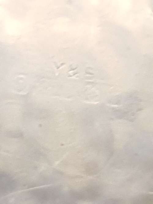 Avia ladies 17 Jewel Inca-block- solid 9ct gold watch casing and strap