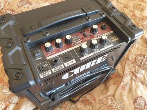 Roland Cube 15 Guitar amp