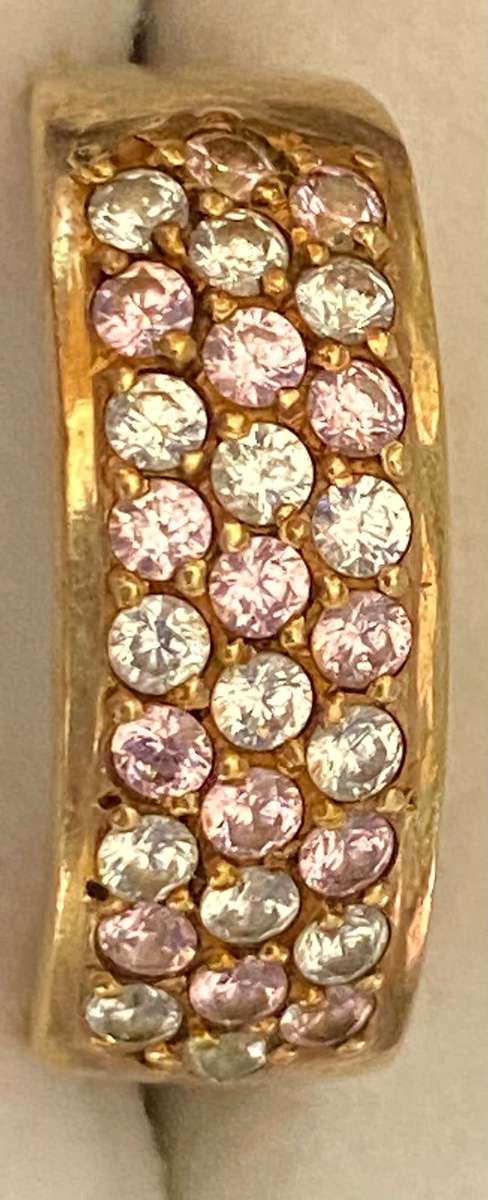 Pretty 9ct yellow gold with 3 rows channel band setting of pink and white stone ring