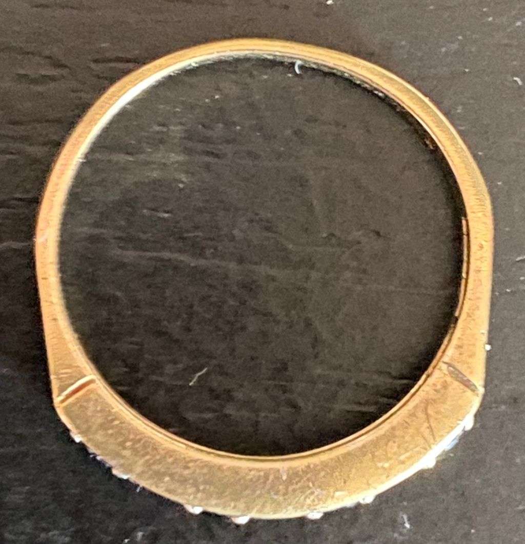 Pretty 9ct yellow gold with 3 rows channel band setting of pink and white stone ring