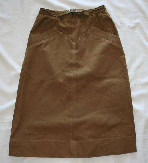 SADF -- FEMALE NUTRIA BROWN SKIRT-- BUSH WAR ERA --RARE