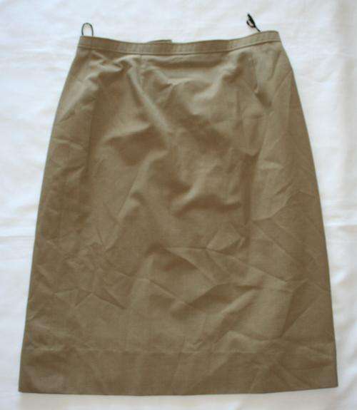 SADF -- FEMALE STEP-OUT SKIRT-- OFFICE WEAR -- 107 RL -- BUSH WAR ERA