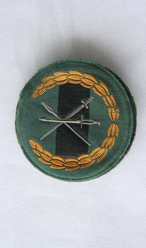 SANDF -- INFANTRY CORPS BERET BADGE