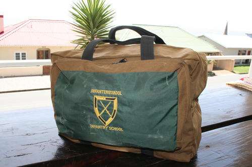 SADF INFANTRY SCHOOL CARRY BAG-- RARE--BORDER WAR