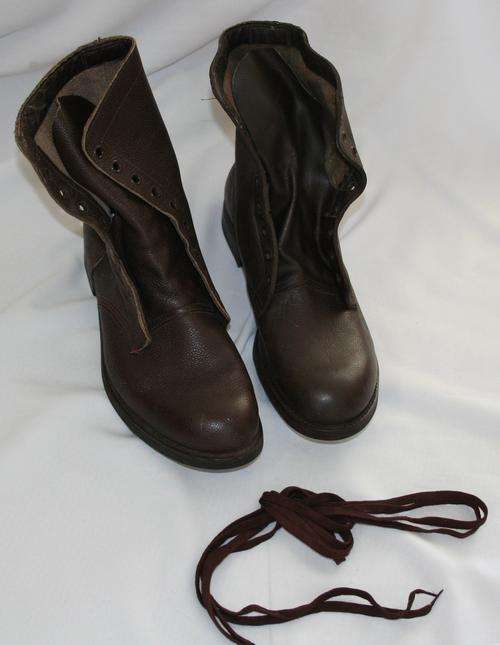 SADF-- BROWN LEATHER BOOTS--SIZE 12 -- BUSH WAR ERA