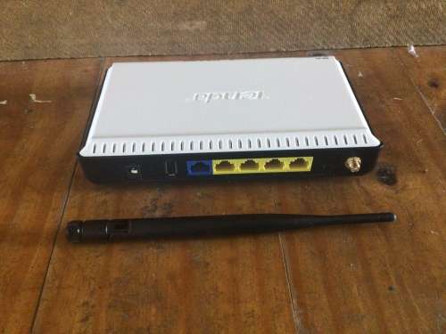 Tenda 11N 150M Wireless Router (plus free Telekom modem)