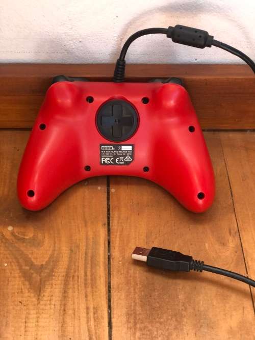 HORI Officially Licensed - Wired  - Red (Nintendo Switch)