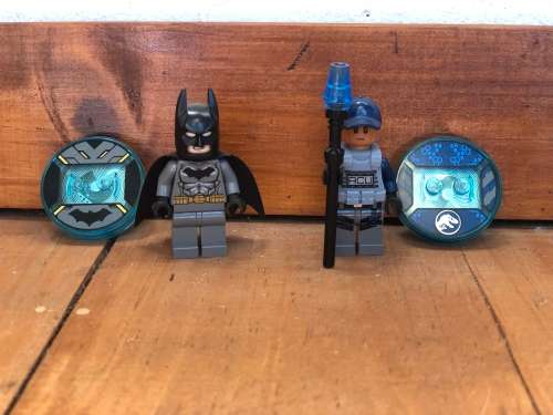 2x Lego Dimensions Figures and 2x Toypads Untested