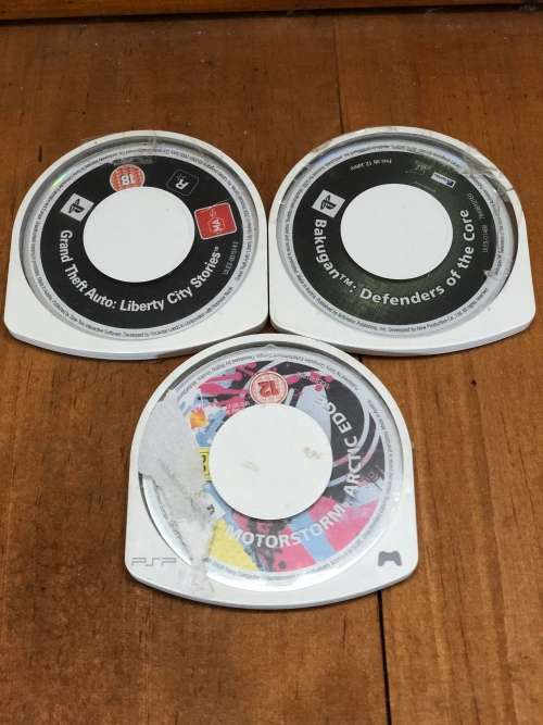 4 PSP game Collection - All in Wokring order
