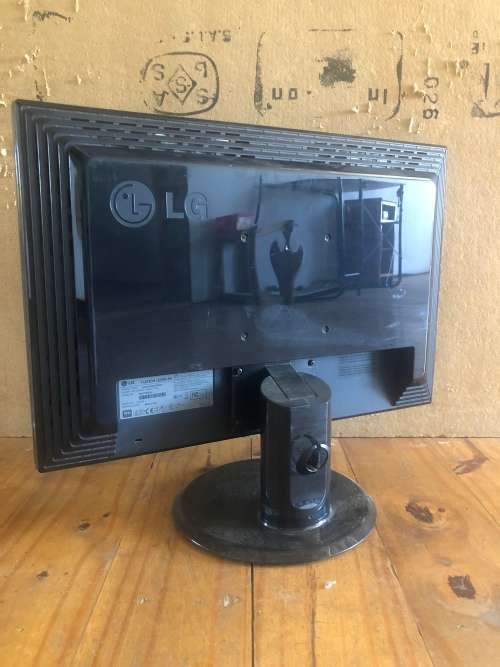 LG Flatron L222WS-BN LCD 22` Monitor