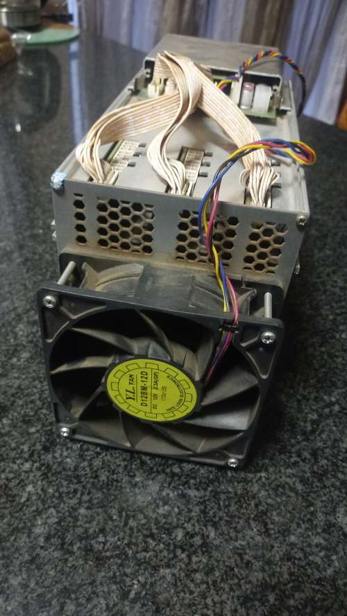 Bitmain Antminer D3 - 1200w