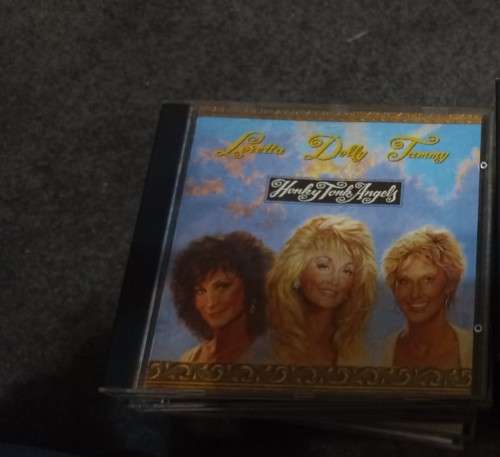 Loretta, Dolly, Tammy  Honky Tonk Angels