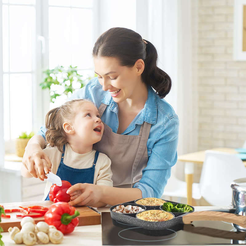 Multifunctional Four-Hole Pan Suitable For Pancakes Burgers Eggs Pancakes
