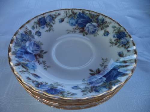4 x saucers - Royal Albert - Moonlight Rose