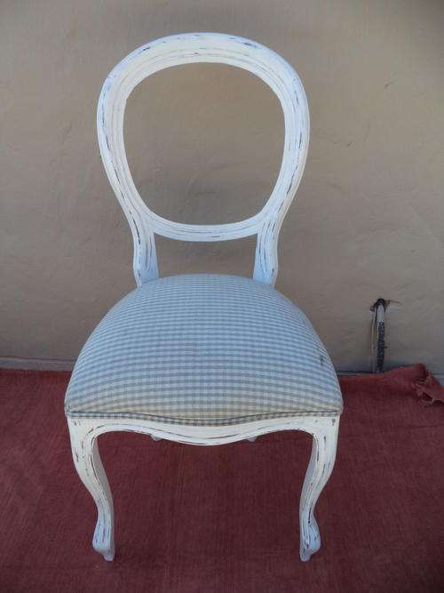 LOVELY PAINT TECHNIQUED BUTLE BACK CHAIR