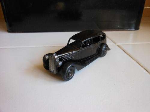 DINKY VINTAGE CAR.