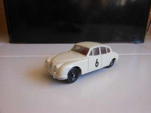 DINKY --JAGUAR 3.4!!!!