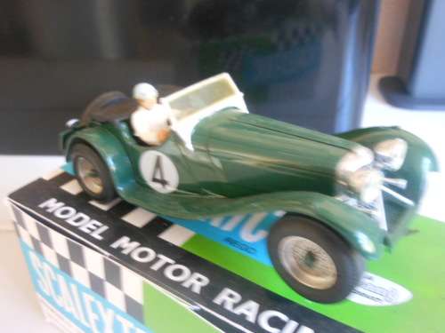 SCALEXTRIC --JAGUAR --SLOTCAR