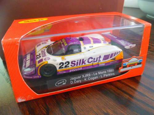 SLOT IT JAG----EXCELLENT CONDITION!!