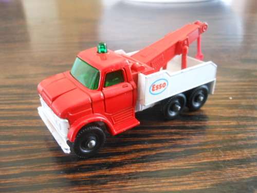 MATCHBOX ----ESSO TRUCK