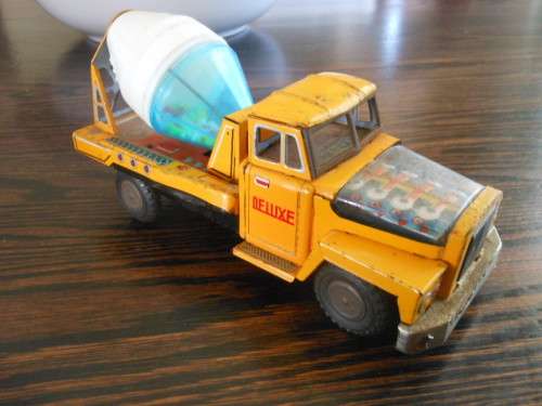 TIN TOY --CEMENT MIXER --IN WORKING CONDITION--MADE IN JAPAN--20CM