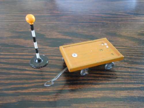 DINKY --BEACON LAMP--AND OTHER LITTLE TRAILER.