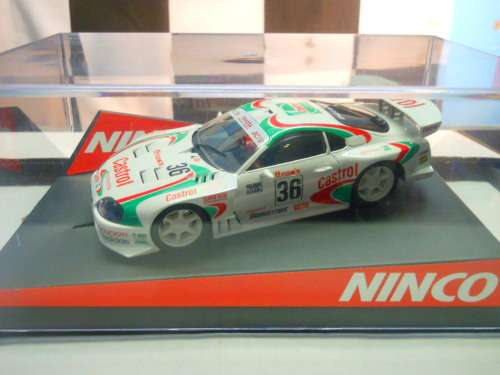 Ninco--TOYOTA SUPRA CASTROL---NC 5  MOTOR.