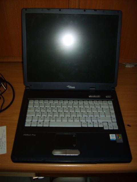Fujitsu Siemens Amilo Pro V2010