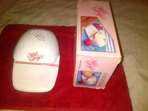 NAIL DRYER