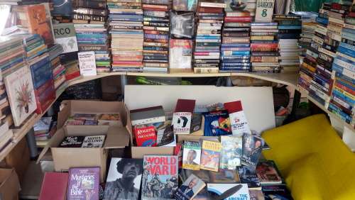 Books.Bulk Lot (1,000)