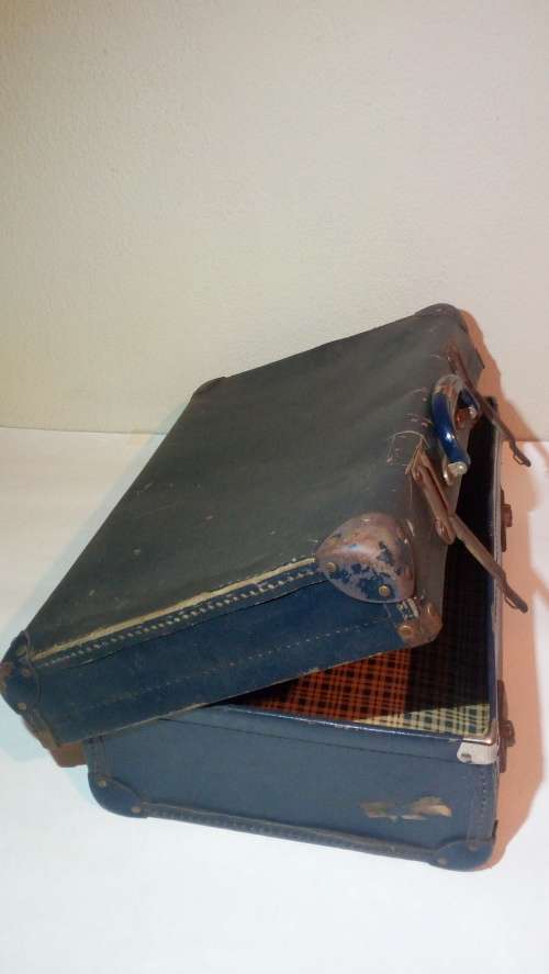 Antique / vintage suitcase