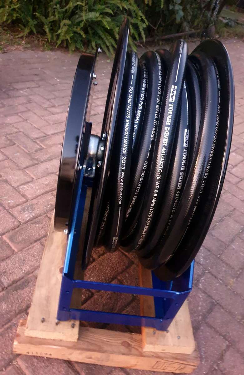 Graco HD Series Pneumatic/ Fuel/Water Spring-Driven (Hose And Reel)