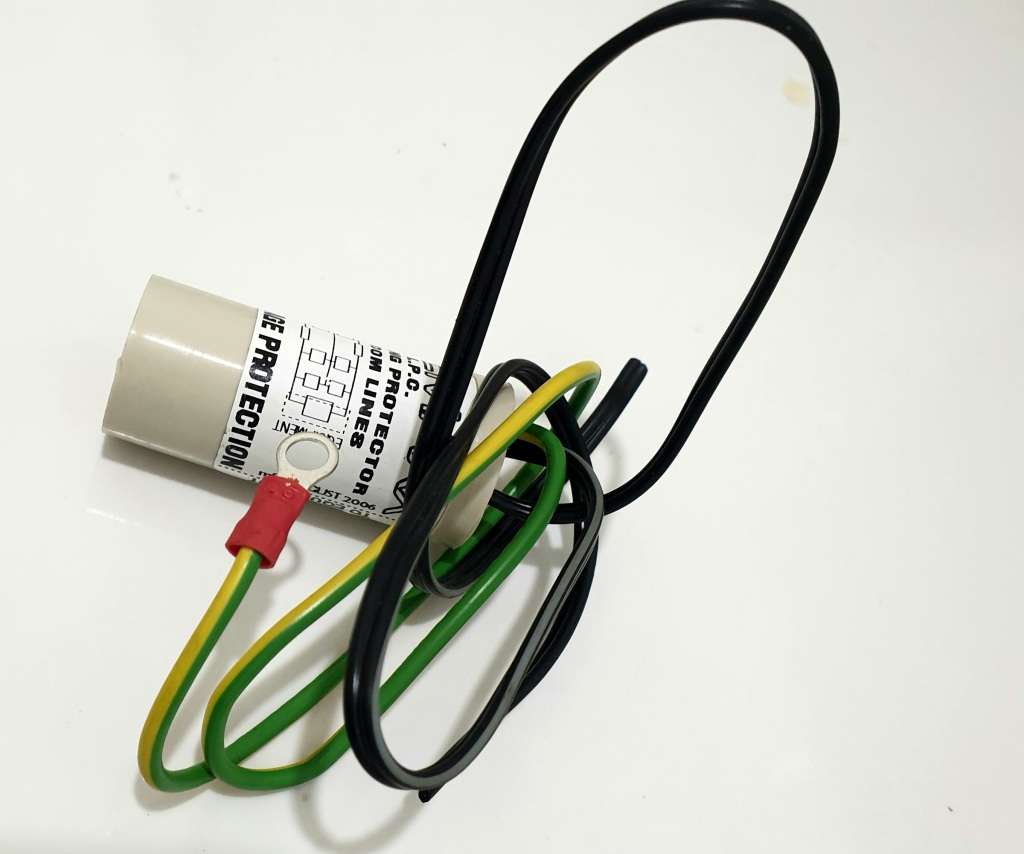 Telecoms Lightning Protector/Capacitor (BID PER EACH PIECE)